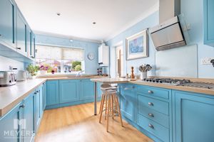 Photo 16- click for photo gallery